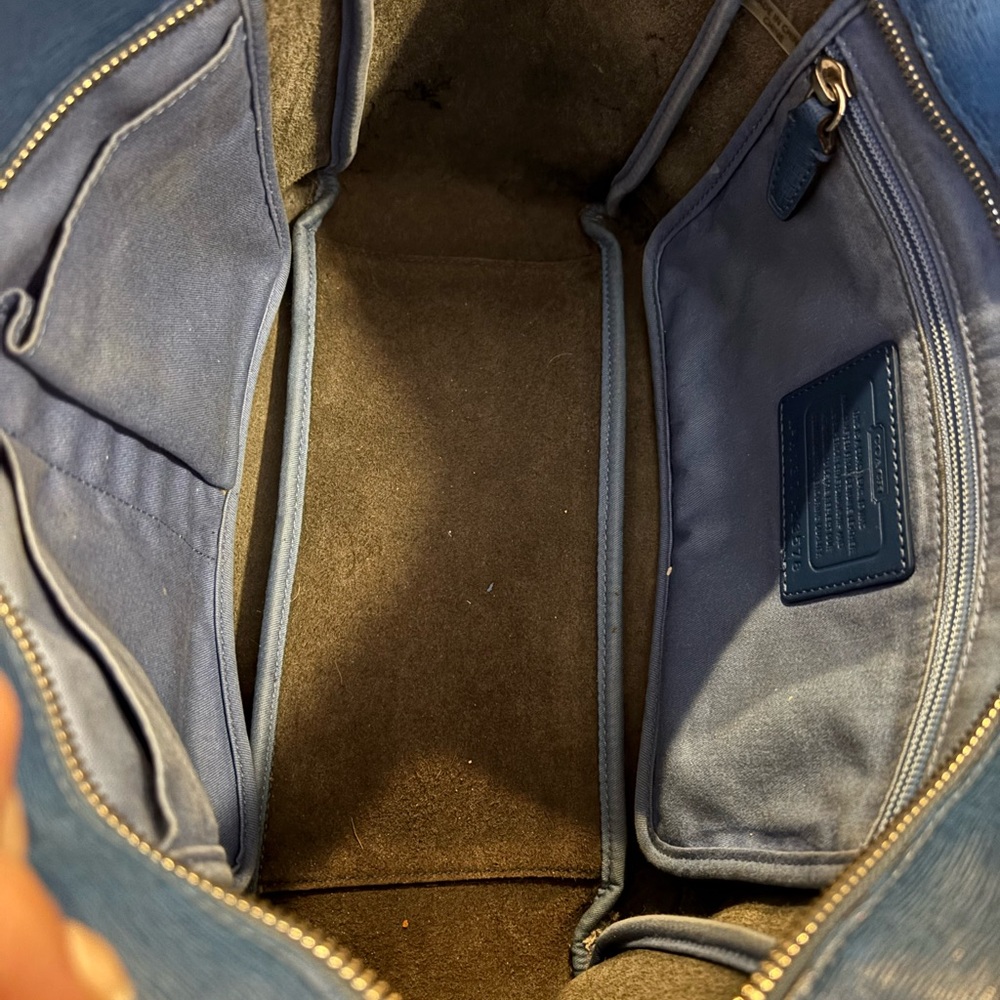 Coach 2013 (23578) City Tote Blue Saffiano Leather Medium Zip Top Tote in VGUC - Picture 14 of 15